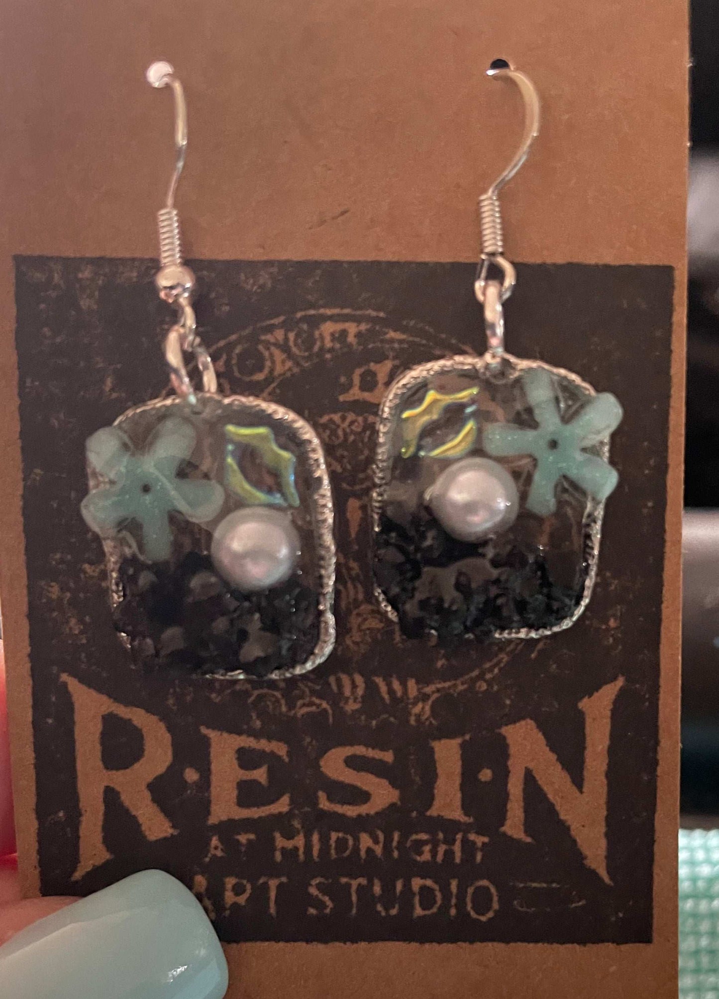 Small Flower and Kiss Earrings