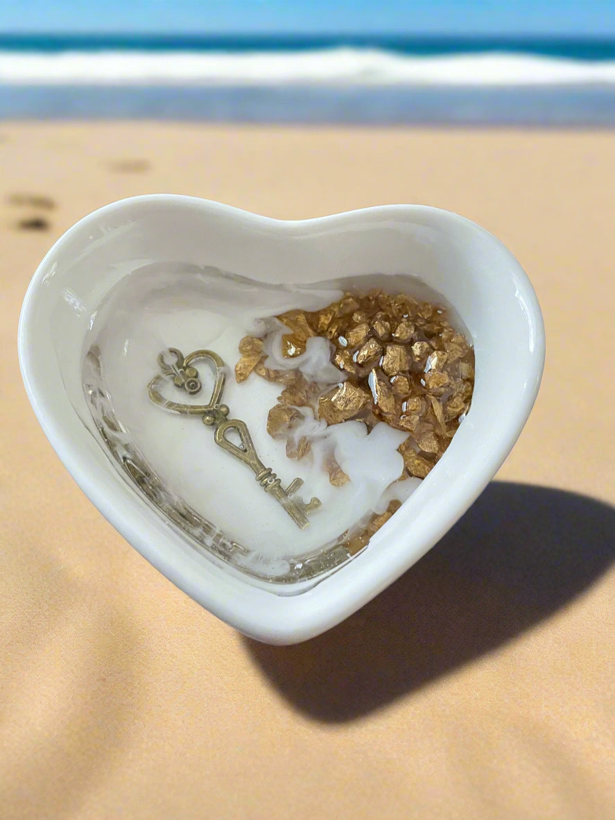 Heart Shaped Key with golden sand jewelry dish