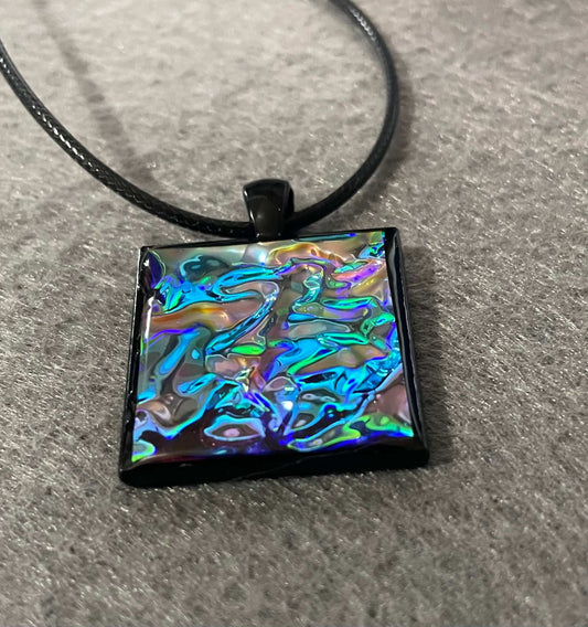 Color shifting handmade pendant