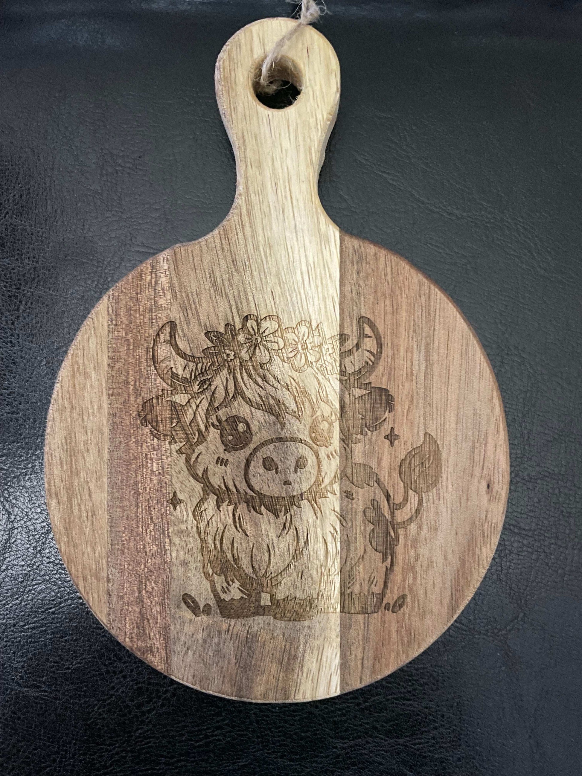 Adorable mini cutting board with cute cow